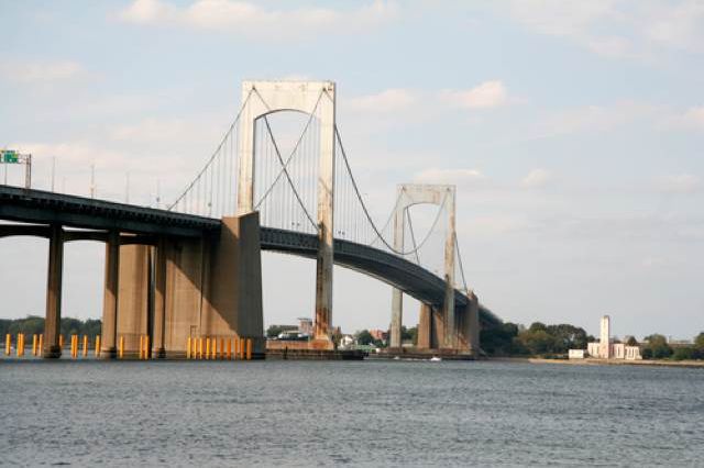 Photograph of the Throgs Neck Bridge by Jim Lopes / Shutterstock
